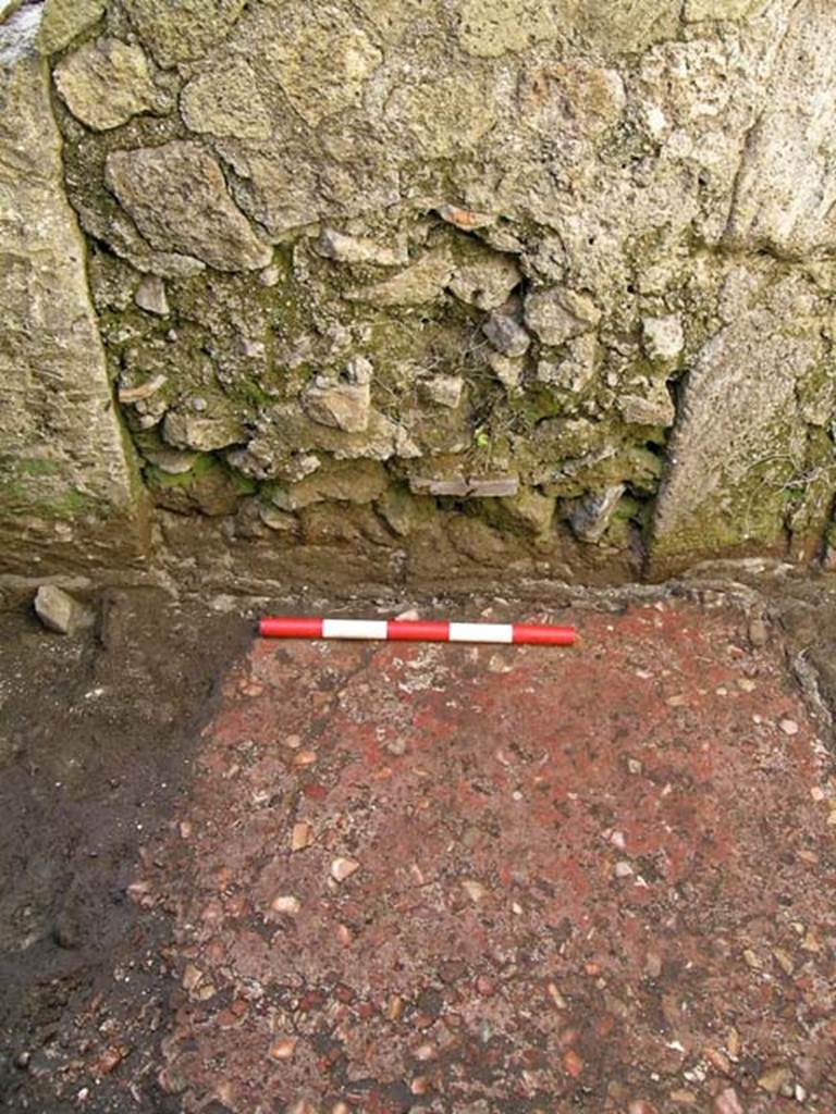 VI.25, Herculaneum. May 2004. Rear room, flooring near blocked doorway in west wall.
Photo courtesy of Nicolas Monteix.